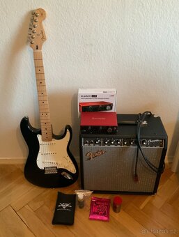 Kompletní kytarový set - Fender Stratocaster, kombo... - 2