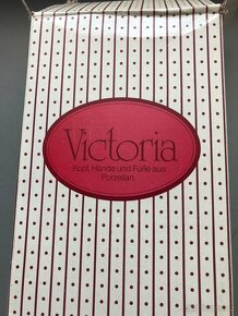 Porcelánová panenka Victoria - 2