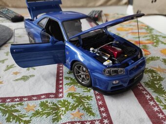 Nissan Skyline GT-R R34 1:18 autoart - 2