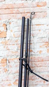 Třídílný kaprový prut Sellior Sir Carp 3,6m 3,00lb - 2