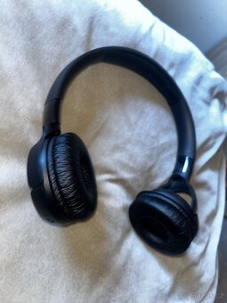Sluchátka JBL Tune 520BT - 2