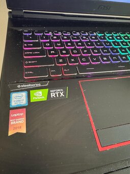 MSI Notebook Raider 8SG - 2