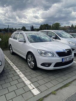 Škoda Octavia II FL VRS 2.0 TDI 125 kW | 2013 | Kombi - 2