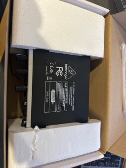 Behringer UMC22 U-Phoria USB zvuková karta - 2