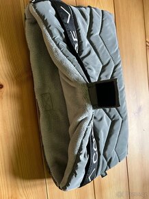 Cottonmoose Rukávník na kočárek s kožichem - 2