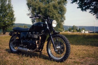 Triumph Bonneville T100 Black Gas & Oil Bespoke Motorcycles - 2