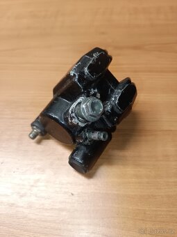 Zadní brzdový třmen - 2