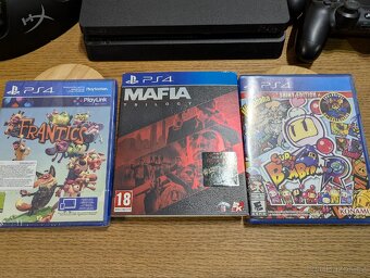 Prodám PlayStation 4 slim - 2