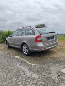 Škoda Octavia 1.6 MPI facelift cappucino - 2