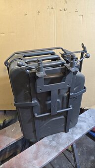 Wehrmacht koš na kanystr 20L - 2