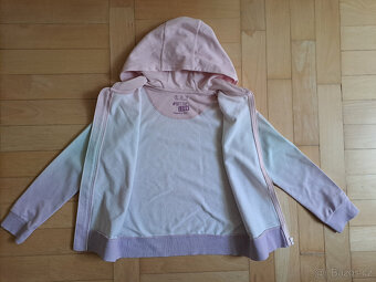 Mikina, vel. 8-9 let - 2