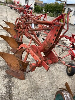 Pluh 4 radličný - 2