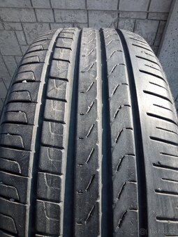 235/55 R19 - 2