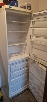 LIEBHERR. Lednice s mrazákem - 2