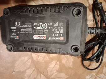 Nabíječka akumulátorů Parkside x20V team - 2