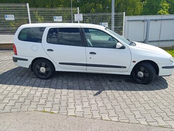 Renault Megane - 2