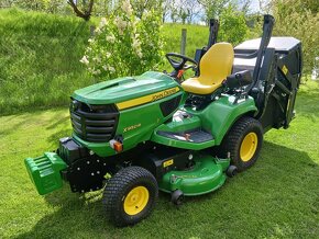 Zahradní traktor John Deere X950R s vysokým výsypem - 2