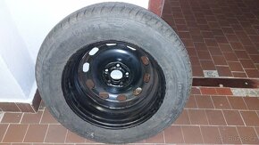 Prodej zimních pneumatik velikost 15 - 2