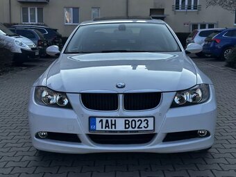 BMW Řada 3 E90 320i 110kW Sedan Navi Aut. klima Šíbr ALU R18 - 2
