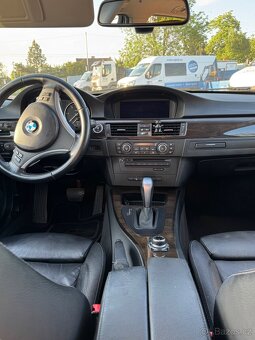 BMW 320D 2011 - 2