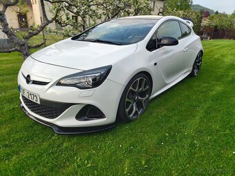 Opel Astra J OPC - 2