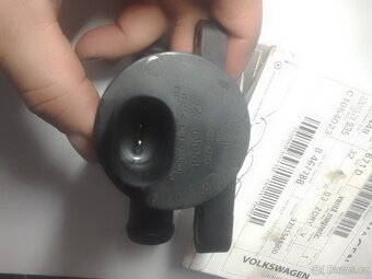 Audi, škoda, VW ventil termostat 4H0121671D - 2
