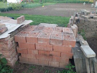 Prodám cihly 35x24x14 , 48ks - 2