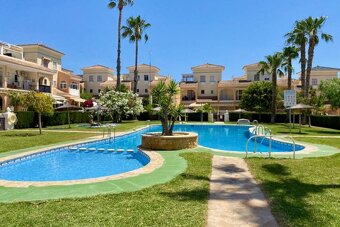 ŠPANĚLSKO, Slunný městský domek v Playa Flamenca - 2