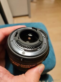 Nikkor 35 mm f/1,8 G DX AF-S pro Nikon F - 2