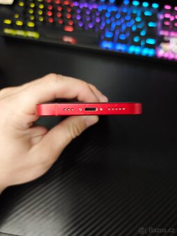 Prodám iPhone 13 128GB (PRODUCT)RED – Krásný stav - 2
