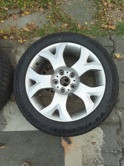 Kola BMW 18xJ8 18xJ9 235/50 225/45 - 2