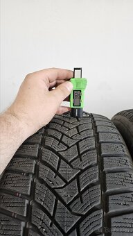Zimní pneumatiky 215/55/17, Dunlop, DOT3523 - 2