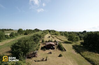 Prodej pozemku se zahradním domkem 3 731 m2 - Staré Město - 2