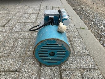 Elektromotor MEZ Mohelnice 3APJC90L- 4 0,75KW - 2