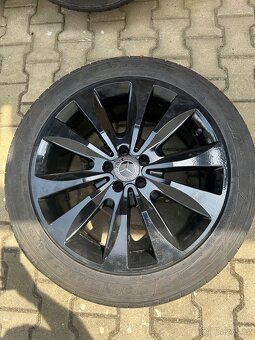 Mercedes-Benz 265/45 R20 - 2