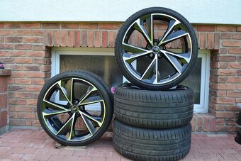 5x112 R22 Letní sada Originál Audi RS6 RS7 + 285/30 R22 - 2
