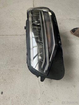 Tiguan svetlo 5nb 941 035 c - 2