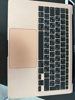 MacBook Air 13″ 2020 • i3/8 GB/256 GB? • RU/ENG klávesnice - 2