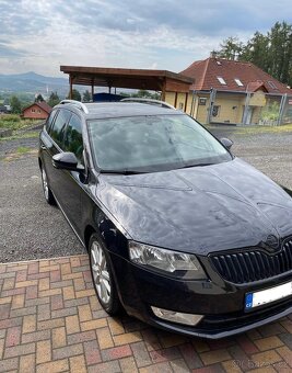 Skoda Octavia III combi 2.0 Tdi 110kW DSG ELEGANCE - 2