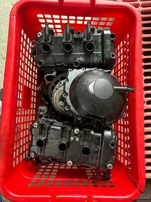 Díly motoru Triumph 1050 - 2