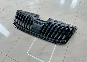 MASKA KAPOTY / ŠKODA OCTAVIA 3 FACELIFT / ZASÍLÁME - 2