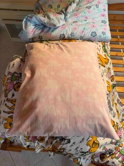 Péřové prošívané deky nové, drané peří + polštáře - 2