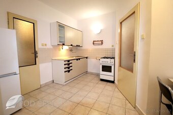 Pronájem rodinného domu s garáží, 2 byty, 148m2, Jundrov - 2