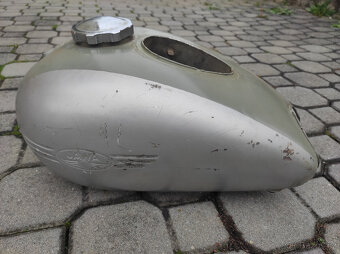 nádrž jawa pérák - 2