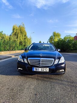 Mercedes-Benz W212 E200 - 2