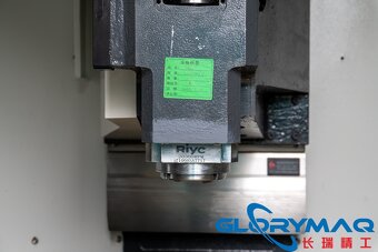 Vrtací a závitovací centrum GM-T600 - 2