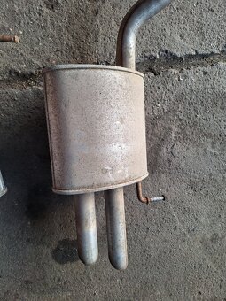 Octavia 2 combi 2.0 Fsi výfuk - 2