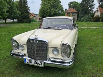 Mercedes w111 - 2