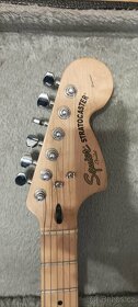 Fender  Stratocaster squier - 2