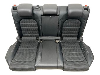 Sedačky černá kůže s látkou VW Golf 7 kombi r.v. 2016 - 2